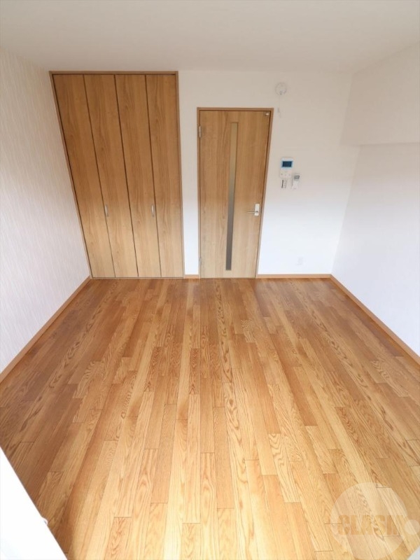 居室・リビング　６．１帖の洋室