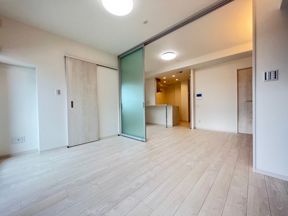 居室・リビング　※別部屋の写真です