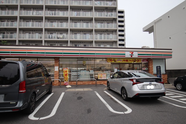 コンビニ　セブン－イレブン　名古屋新栄２丁目南店（コンビニ）まで86m