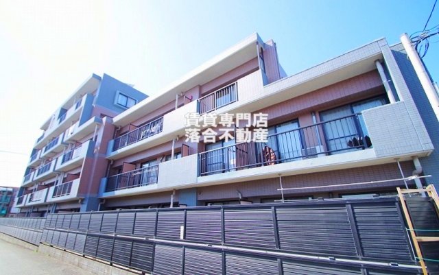 建物外観　しっかりとした建物♪