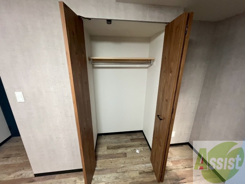 収納　寝室の収納です。部屋がすっきり片付きます。