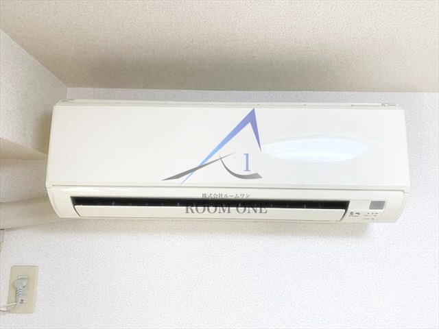 その他　エアコン付です。