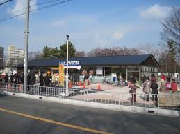 コンビニ　ローソン 久宝寺緑地店（コンビニ）まで1496m