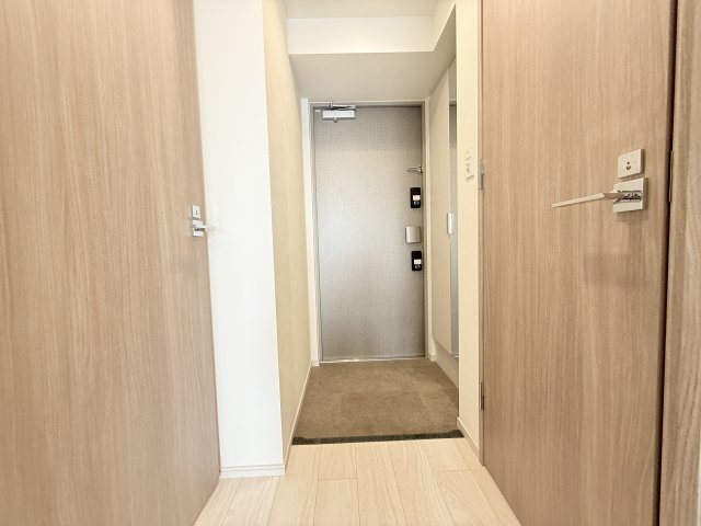 玄関　同一タイプです。