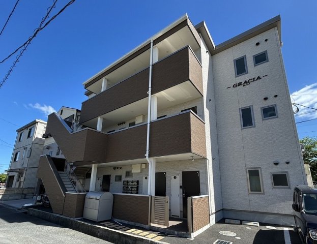 建物外観　外観は落ち着いています