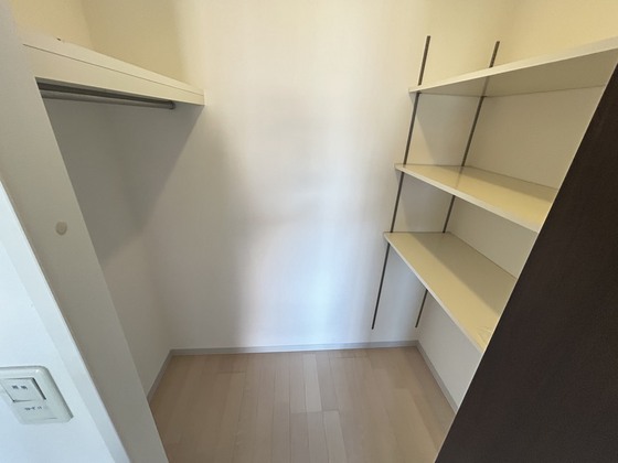 収納　※別号室の写真です