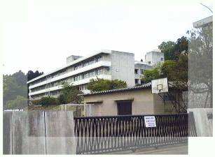 中学校　青梅市立吹上中学校（中学校）まで1138m