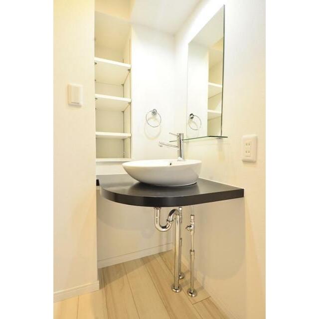 洗面設備　収納