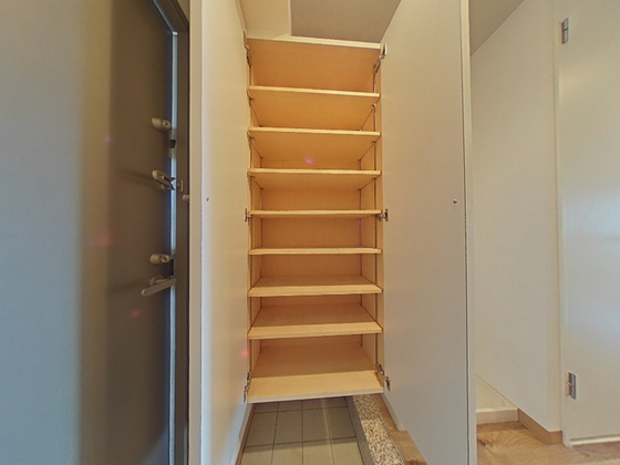玄関　※掲載写真は同マンション別部屋参考写真となります。