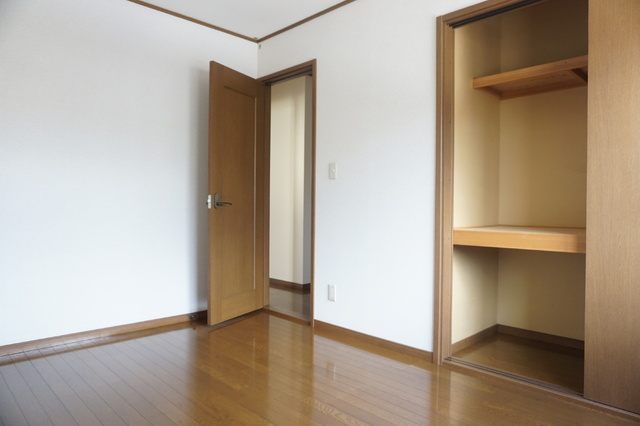 収納　洋室の収納