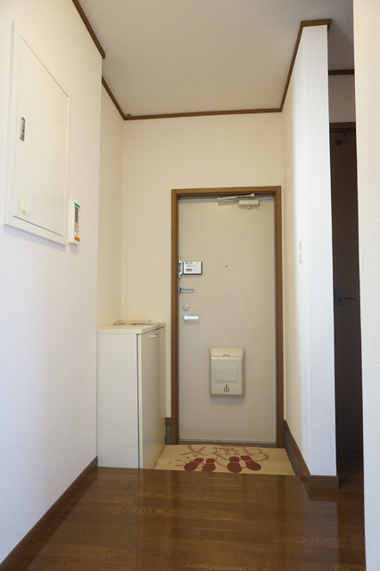 玄関　下駄箱付きの玄関