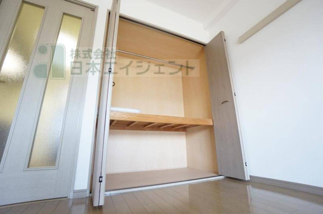 収納　クローゼット