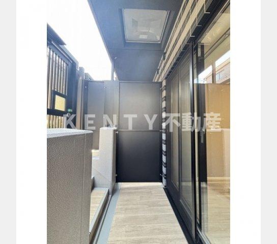 バルコニー　お洗濯にも便利なバルコニー付き