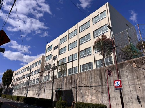 小学校　名古屋市立西山小学校（小学校）まで454m