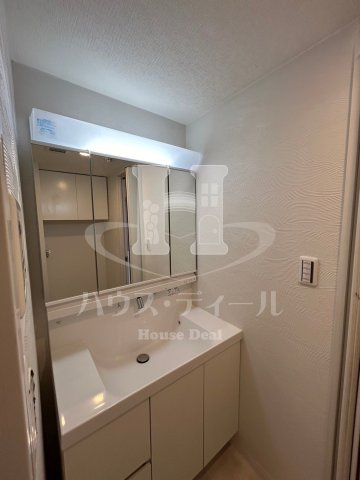 洗面設備　脱衣スペースもあります