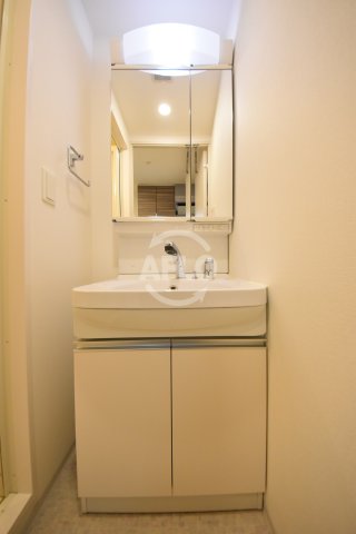 洗面設備　レジュールアッシュウエストレジス　独立洗面台