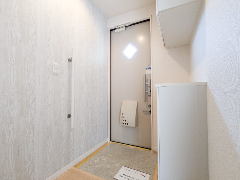 玄関　図面と現状に相違がある場合には現状を優先