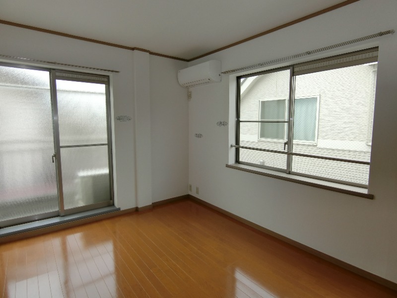 居室・リビング　おしゃれな洋室