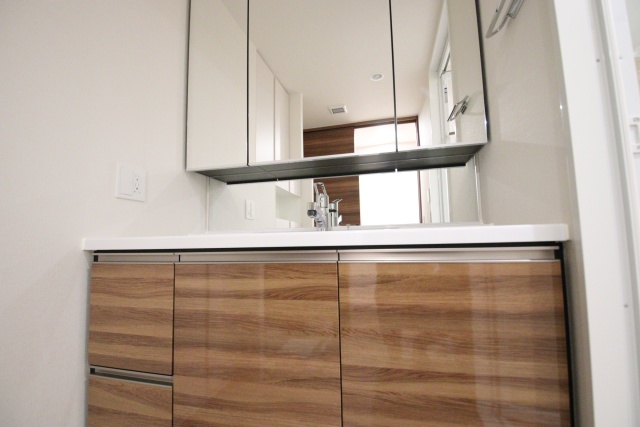 洗面設備　※別号室参考写真のため、現況優先です。