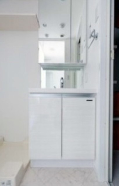 洗面設備　同仕様写真