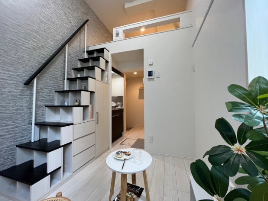 居室・リビング　別号室参考画像