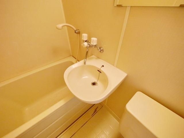 洗面設備　３点ユニット内洗面台