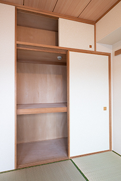 収納　真成館ビル