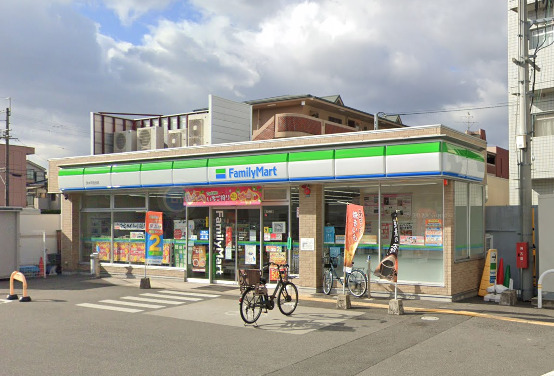 コンビニ　ファミリーマート 茨木平田台店（コンビニ）まで764m