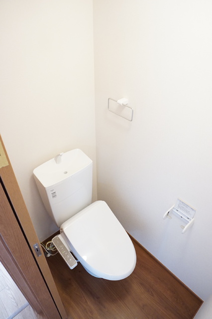 トイレ　トイレは洗浄便座です♪