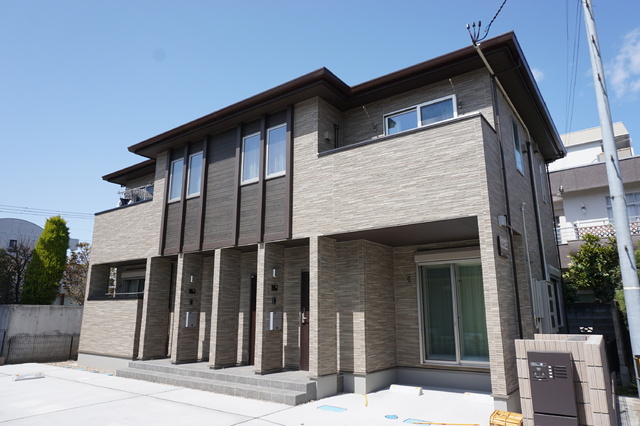 建物外観　外観写真２０２１．４／１