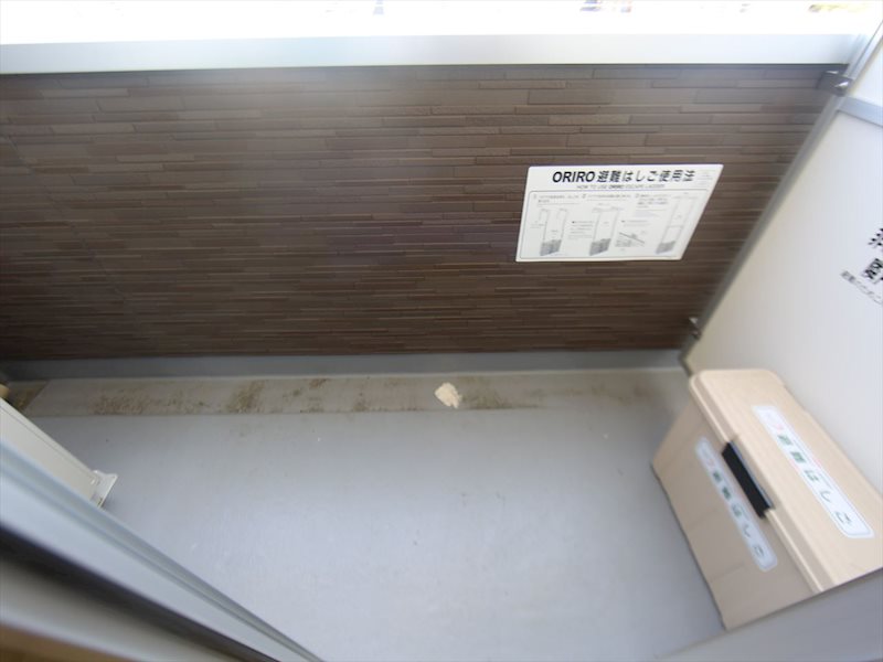 バルコニー　バルコニー　同仕様写真