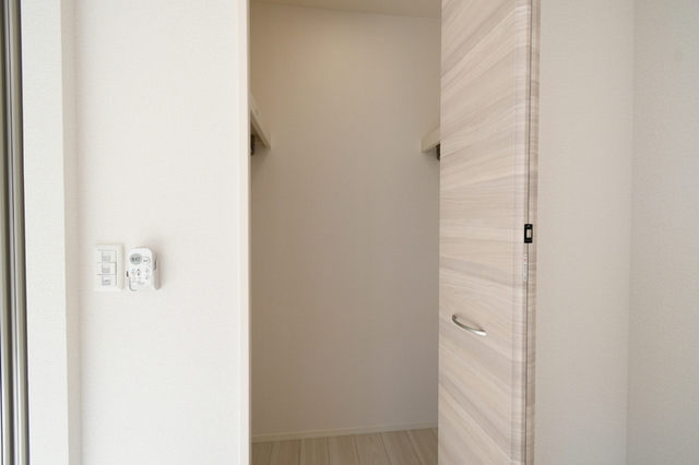 収納　１０５・ウォークインクローゼット