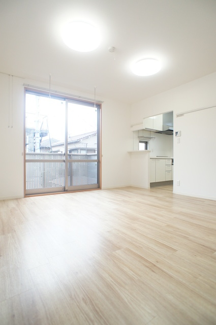 居室・リビング　11.4帖のLDKです♪