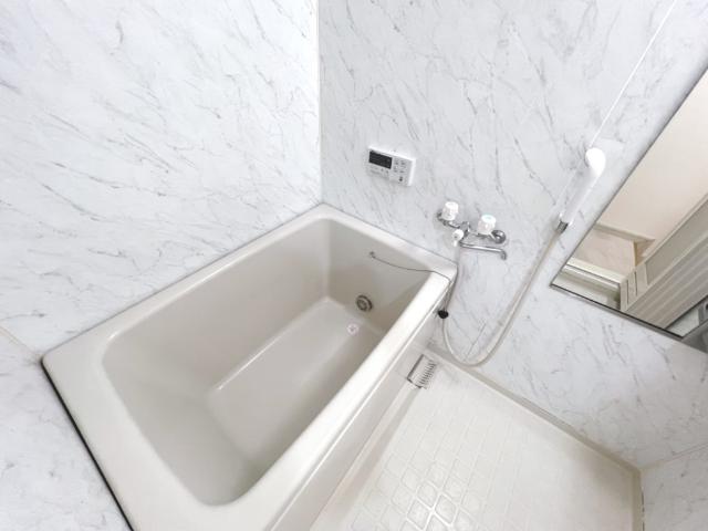 バス・シャワールーム　浴室