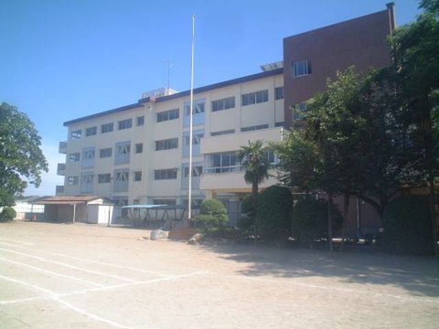 小学校　小山市立大谷北小学校（小学校）まで930m