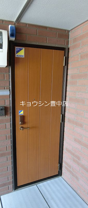 玄関　同物件参考写真