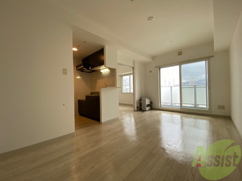 居室・リビング　広くてキレイなお部屋が広がっていて、充実した生活が送れそう。