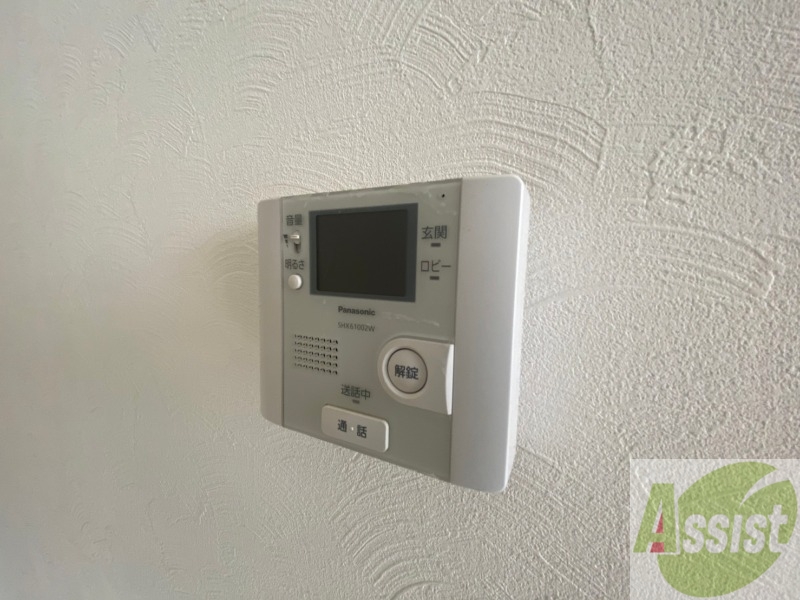 セキュリティ　ＴＶモニター付インターホンです。来客者の顔が見えるので安心！