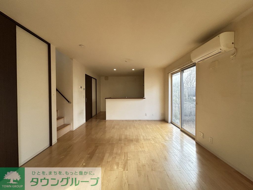 居室・リビング　リビング※退去済み。クリーニング前（クロス張替予定）