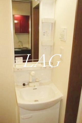 洗面設備　独立洗面台です。