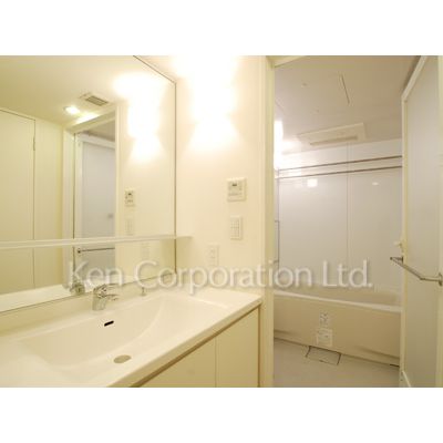 洗面設備　同タイプ6階のお部屋を撮影。仕様が異なることがあります。