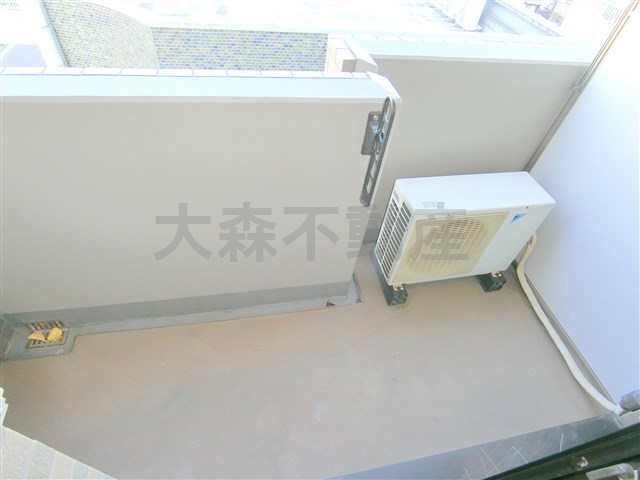 バルコニー　物干し金具付きのバルコニー