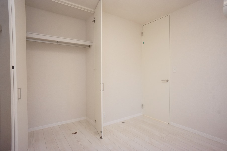 スーパー　業務スーパー津西店（スーパー）まで665m