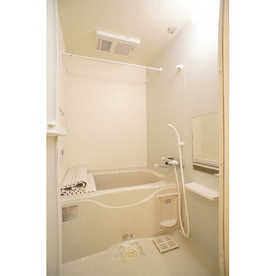 バス・シャワールーム　追い炊き、浴室乾燥機付き