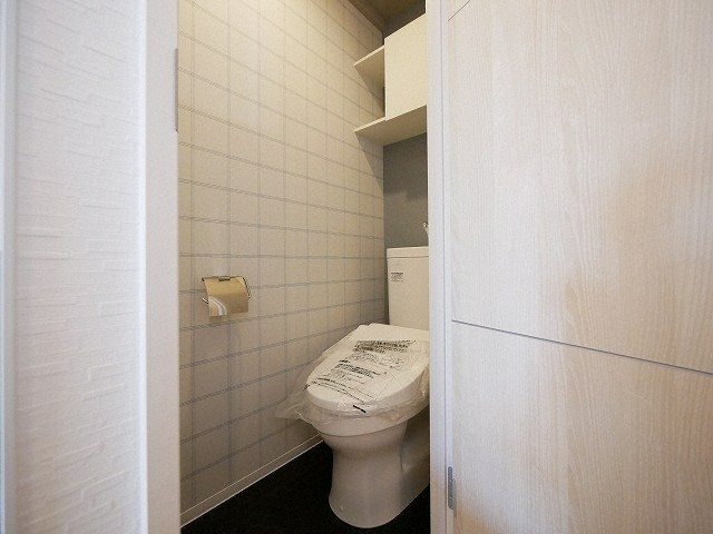 トイレ　別号室写真