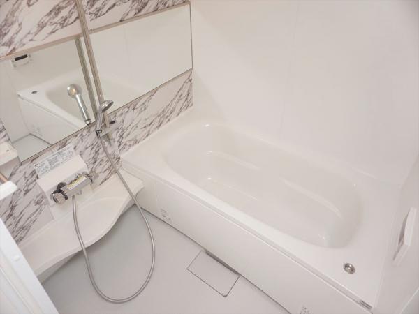 バス・シャワールーム　浴室