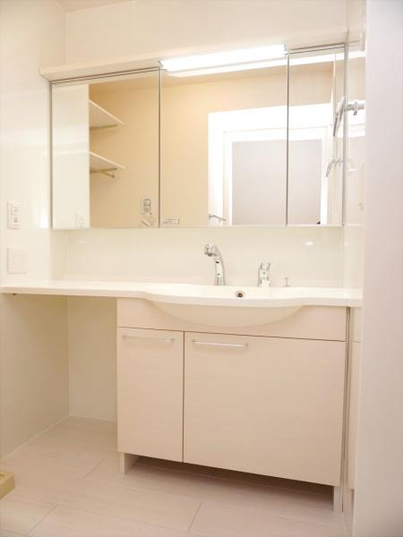 洗面設備　洗面所