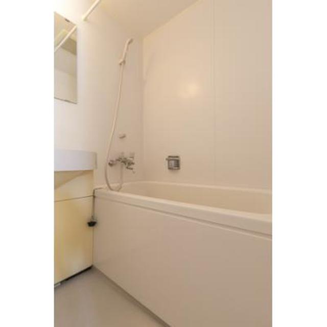 バス・シャワールーム　※写真は同タイプ住戸です。