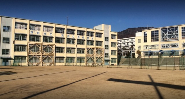 中学校　神戸市立住吉中学校（中学校）まで843m
