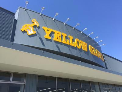 ホームセンター　イエローグローブ豊川店（ホームセンター）まで390m